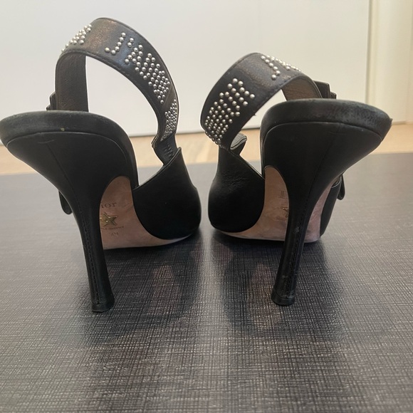 100% authentic Dior slingback. Lambskin and studded. Black. Size 39. W/ box. - Picture 4 of 5